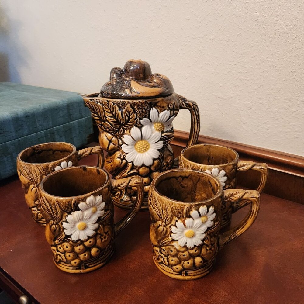 Tea Pitcher Set Embossed 3D Fruit and Daisies Setting for 4 Made in Japan BOHO